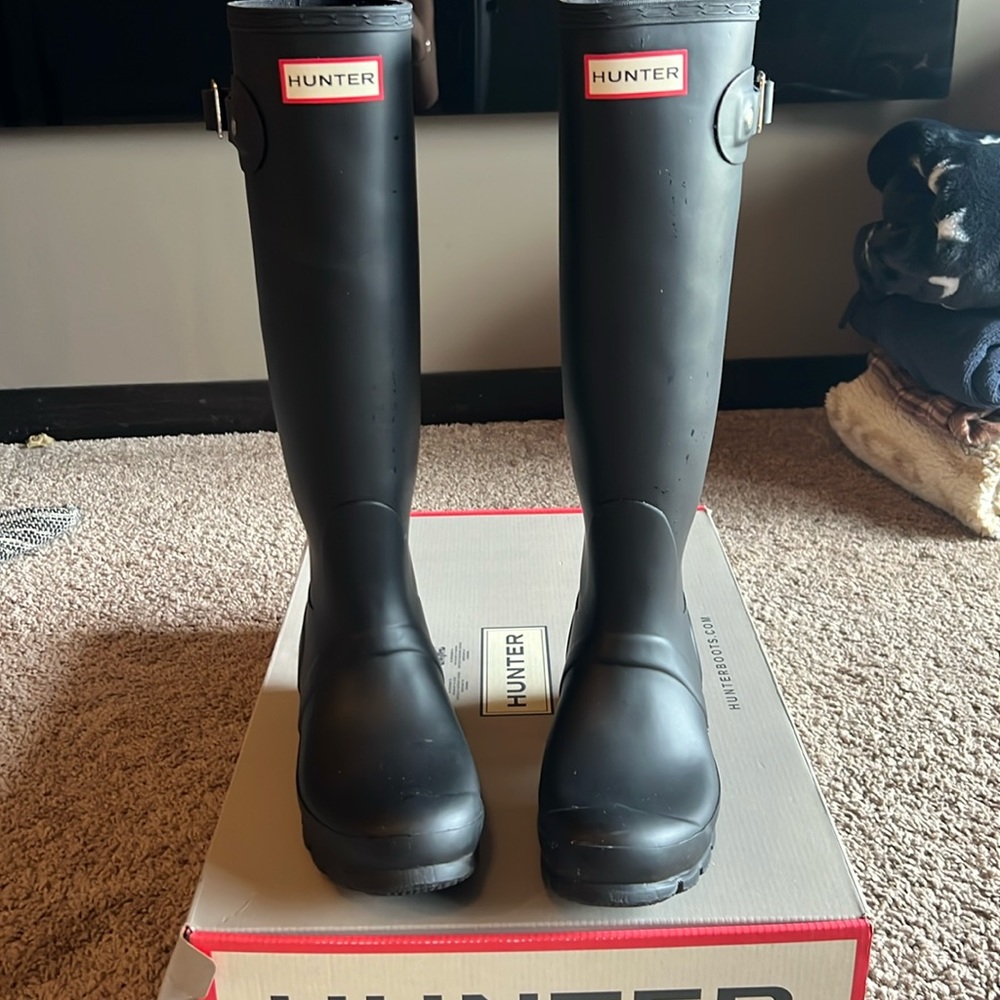 Size 5 Hunter rain boots